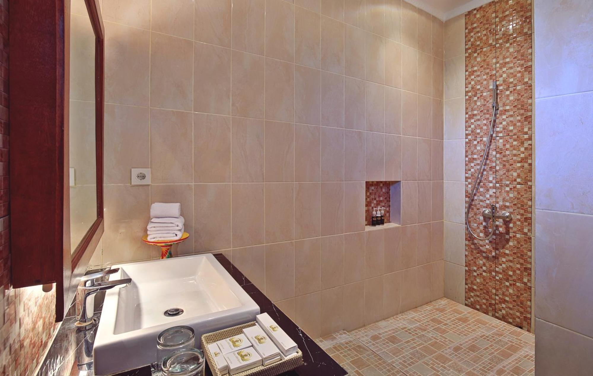 Kubu Gwk Resort Jimbaran Chambre photo